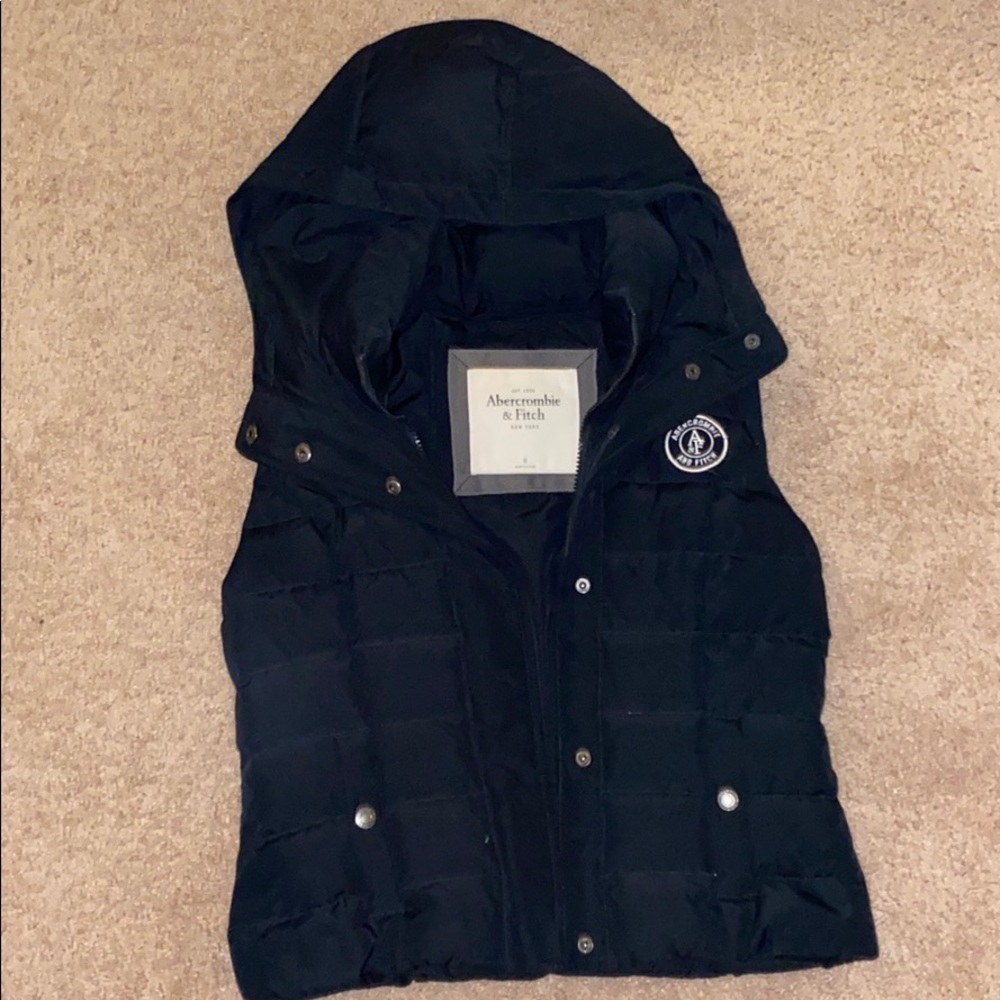 Abercrombie & Fitch Co. Puffy Vest✨